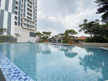 Studio Apartment Jkt Living Star Near Citimall Cimanggis,,2 star