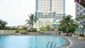 basic studio apartment at margonda residence 1