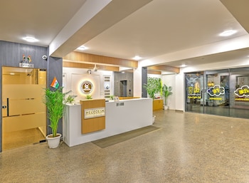 Skyluxuria Hotel & Service Apartments,,4 star