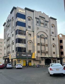 mg crown hotel 1