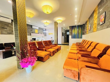 royal hotel and spa hoi an
