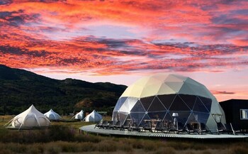 Riverside Camp,,3 star