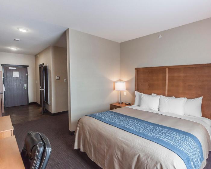 Comfort Inn & Suites,Cold Lake>>Bonnyville,2.5 star