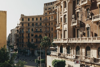 brassbell dt hannaux tahrir sq