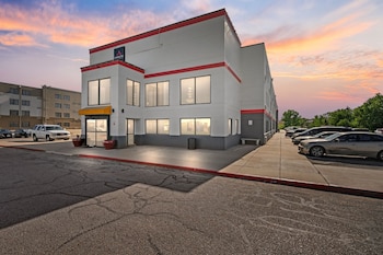 coratel inn and suites by jasper wichita north