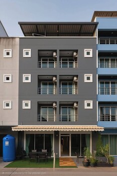 patong gray house