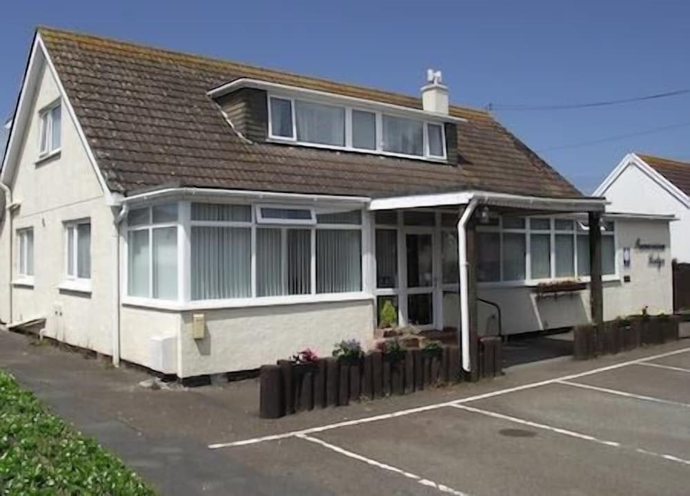 Trevarrian Lodge