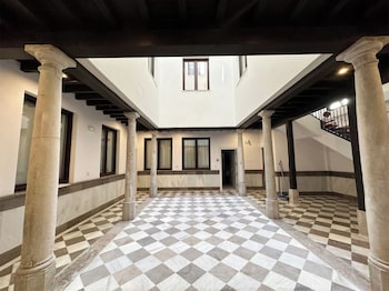 Apartamentos Albaicin Centro 3000,,3 star