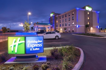Holiday Inn Express & Suites Bakersfield Airport By Ihg,California>>Bakersfield,3 star