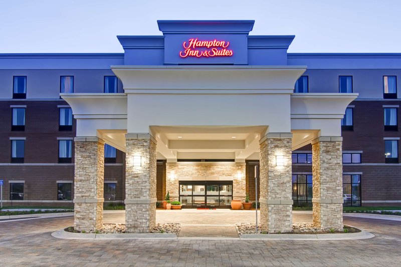 hampton inn and suites detroit troy