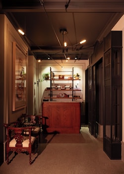 hovagimyan hotel and suites