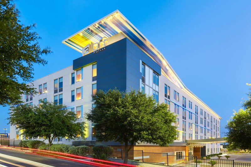 aloft san antonio airport