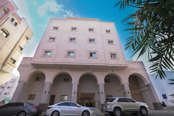 mg crown hotel 3