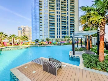 Vogue | Aykon City Business Bay Near Metro Station,,0 star