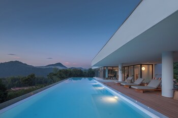 lostvilla green gable anji