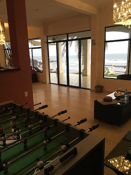 vista las olas surf resort