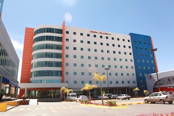 hampton inn and suites by hilton aguascalientes airport