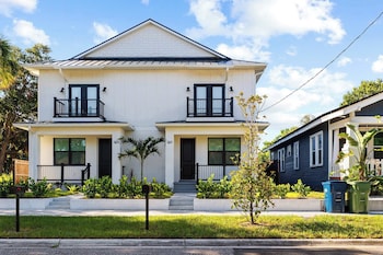 new build in old west 2 3 bed 2 bath family rental