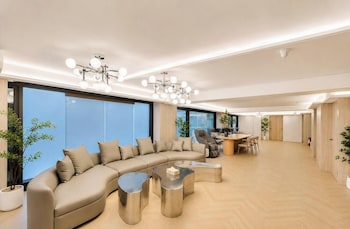 fooyee hotel tcstation