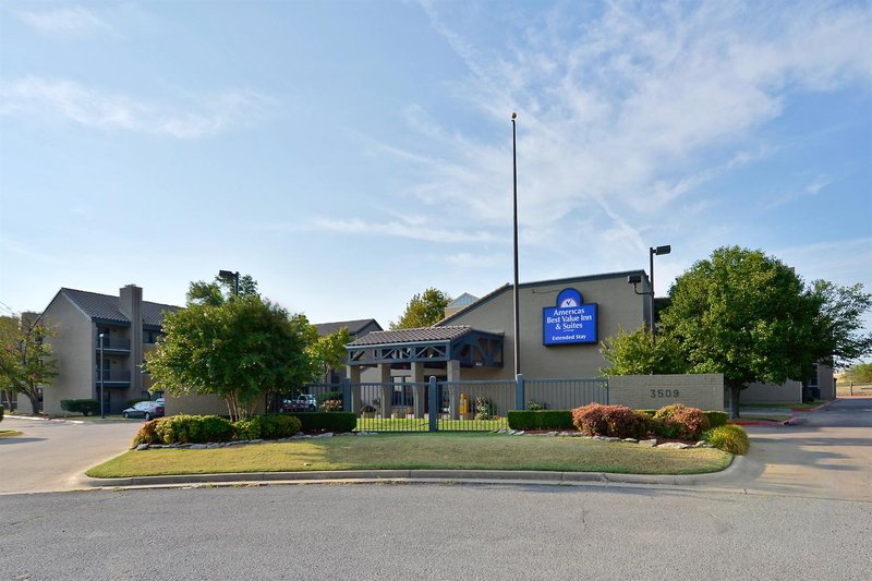 americas best value inn and suites extended stay tulsa