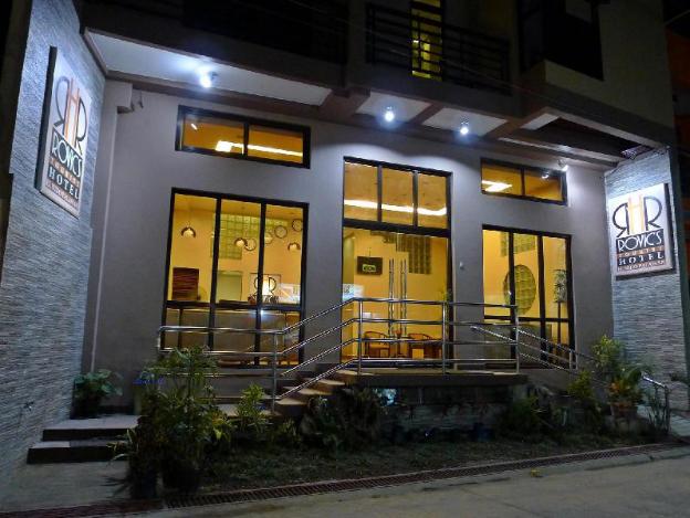 rovics tourist hotel