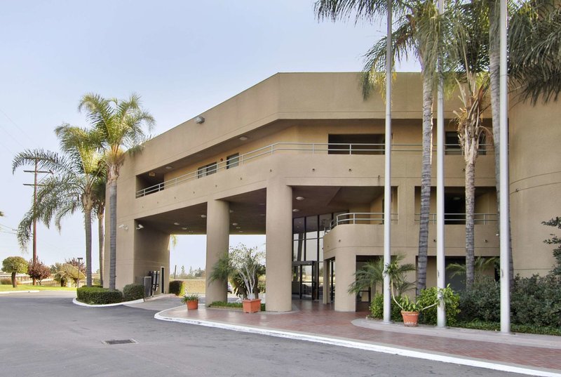 Travelodge By Wyndham Commerce Los Angeles Area,Los Angeles>>Commerce,2 star