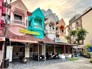 Patong Adventure Residence,,2 star