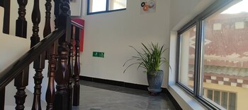 shangri la chenxia courtyard homestay