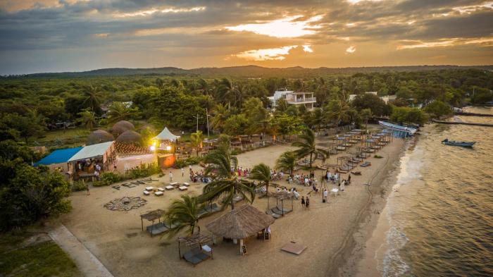 hotel fenix beach cartagena