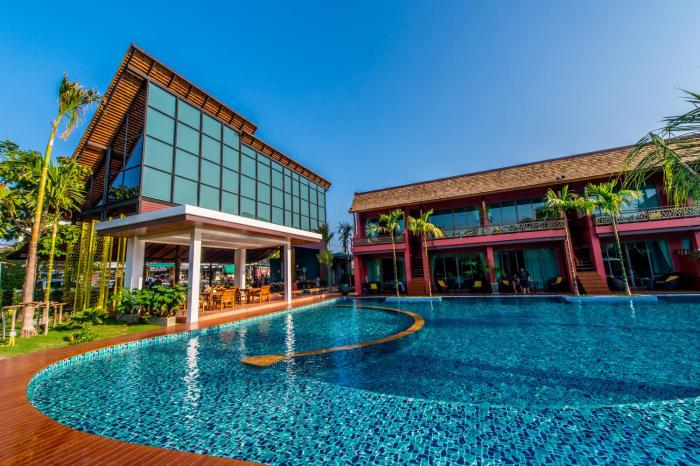 Mai Morn Resort,Near Suan Luang Park,4 star