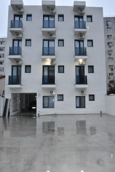 hotel monica