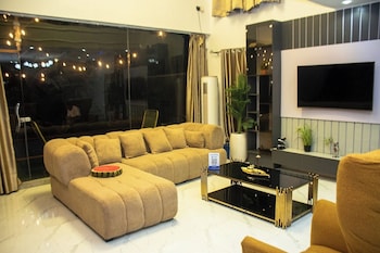 bejs luxury apartment