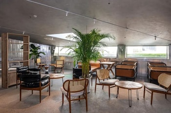 no 53 chaoyang street hotel
