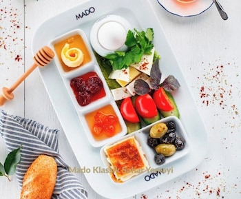 l10d10 hotel baku