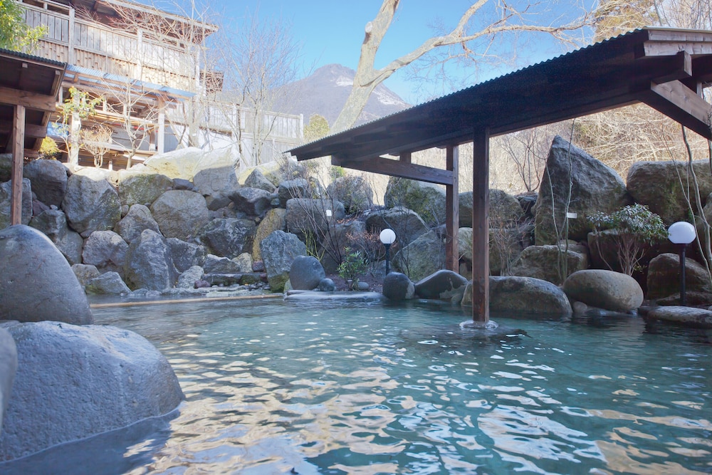 yufuin besso shikisai hotel