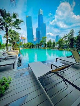 agile skyview suites klcc by moonlight
