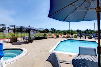 Hampton Inn Houston I-10 East,Houston County>>Downtown Houston,3 star