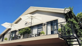 Pumleni Guesthouse,Brits>>Bojanala,4 star