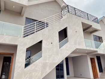 fahari suites by ww