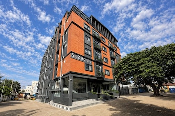 s by z hotels hsr