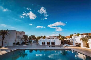 El Djanoub Hotel,,3 star