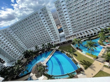 mall of shell residences staycation