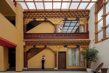 shangri la nazhu tibetan mansion hotel