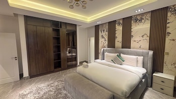 sujimoto residences