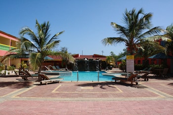 del rey apartments