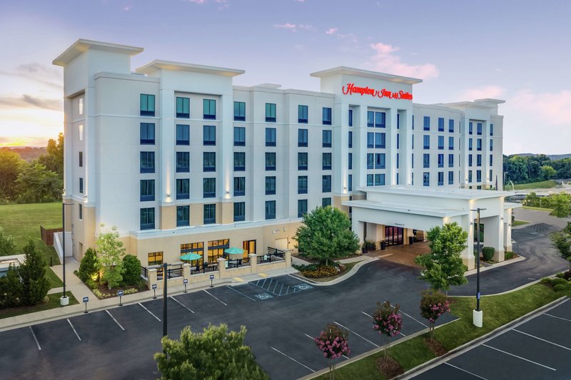 Hampton Inn & Suites Chattanooga/Hamilton Place,East Ridge>>Chattanooga,2.5 star