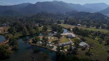 l camp and cafe kohchang