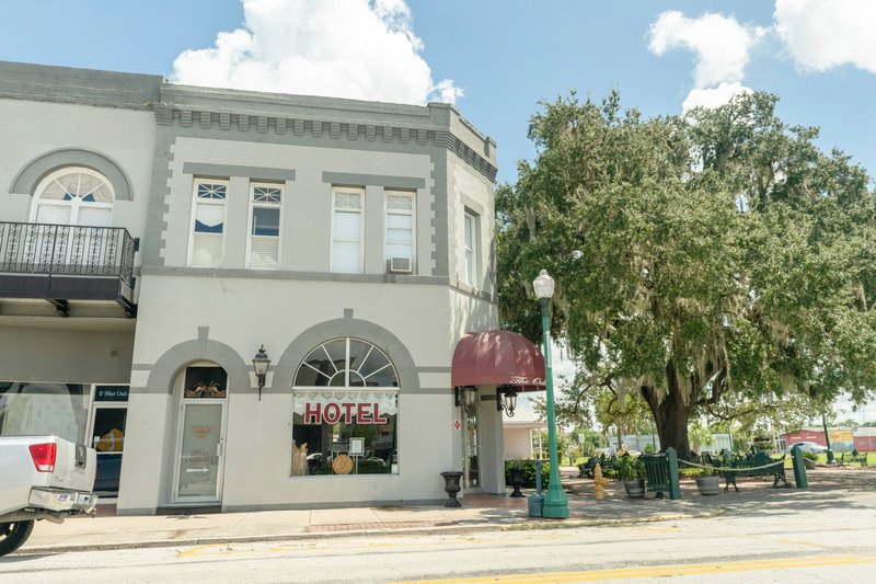 Oak Park Inn