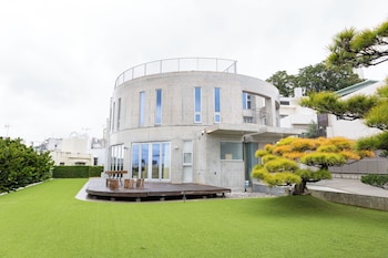 Urban View Villa,,3 star