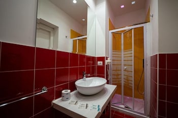 greros toledo h by clapa group dislocated hospitality
